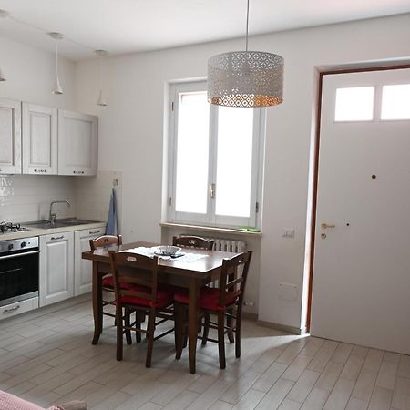 N080 - Numana, Bilocale Con Terrazzo In Centro Leilighet Sirolo Eksteriør bilde